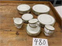 WEDGEWOOD PARTIAL DISHE SET
