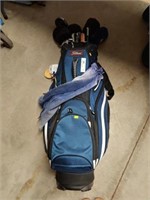 Set of Right Handed Golf Clubs