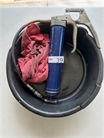 grease gun, plastic containers for oil