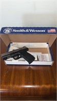 Smith and Wesson SD40