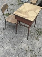 Haywood Wakefield small vintage  school desk
