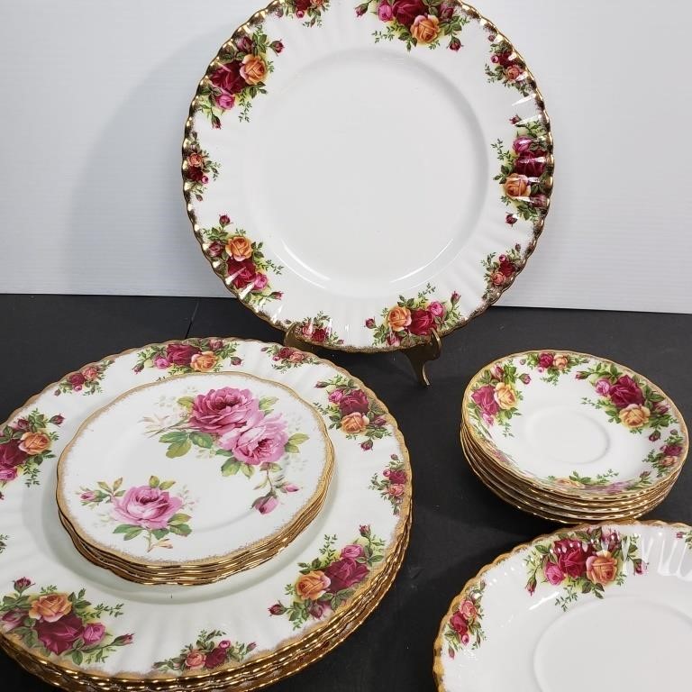 ROYAL ALBERT ROSES PLATES, SAUCERS