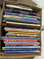 Children’s books lot- No dogs allowed, roar!,