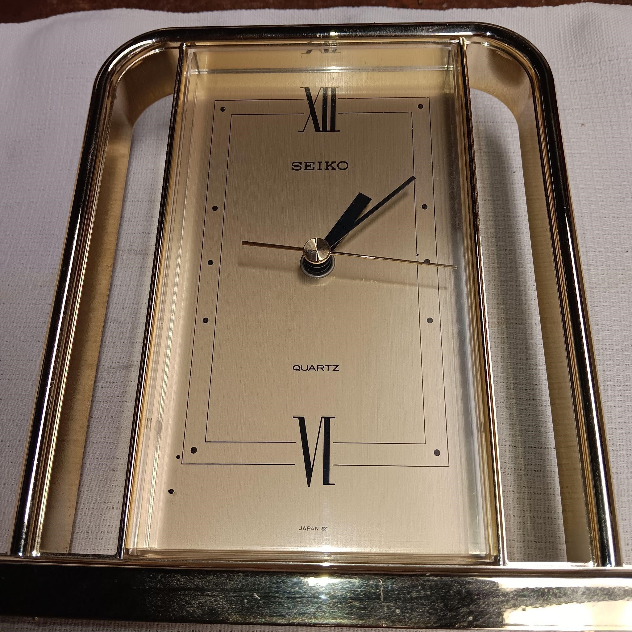 Gold Toned Seiko Quartz Movement Mantle Clock