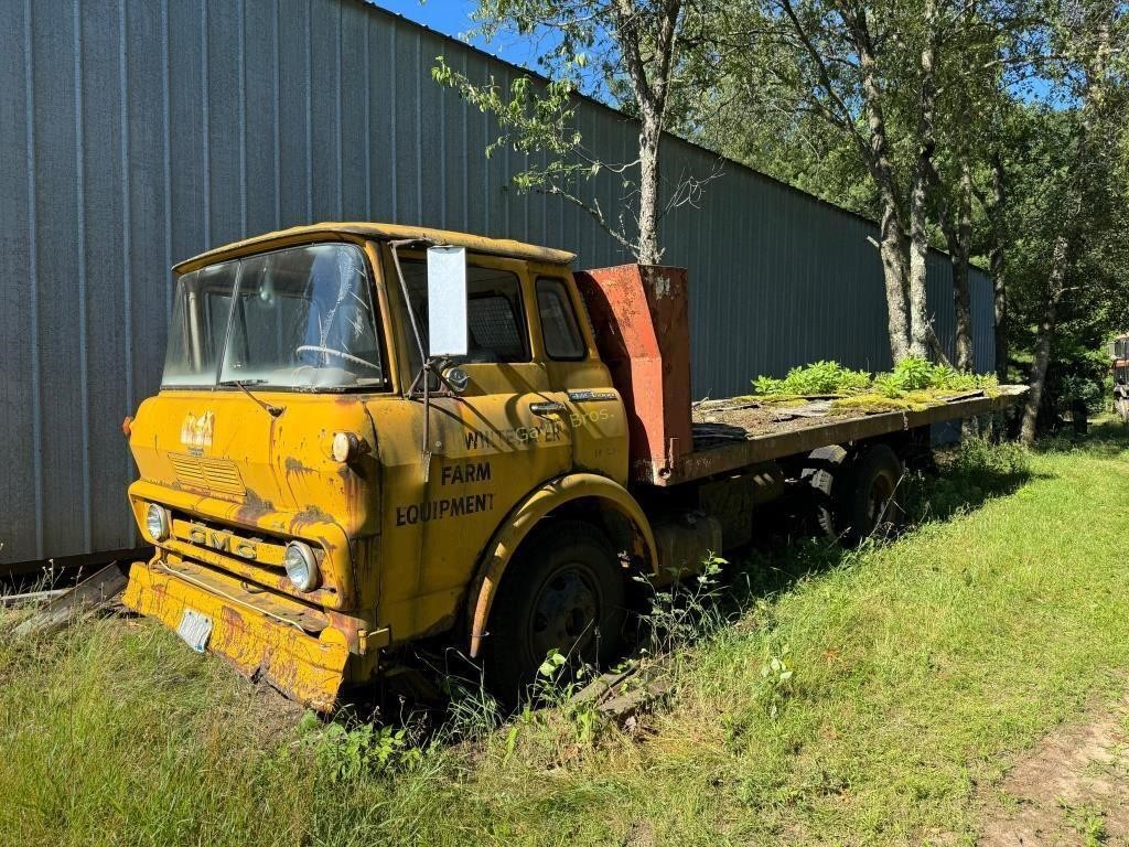 GMC 4000 Rollback Truck