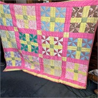 Hand Sewn Pinwheel Pattern Quilt