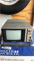 Vintage Panasonic Electrotune AC/DC color TV