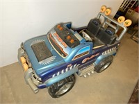 Power wheels Sawblade truck