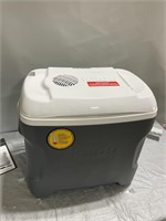 Iceless igloo cooler