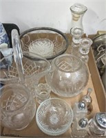 CRYSTAL AND GLASSWARE ASSORTED