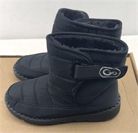 WOMEN’S BOOTS - SIZE 40