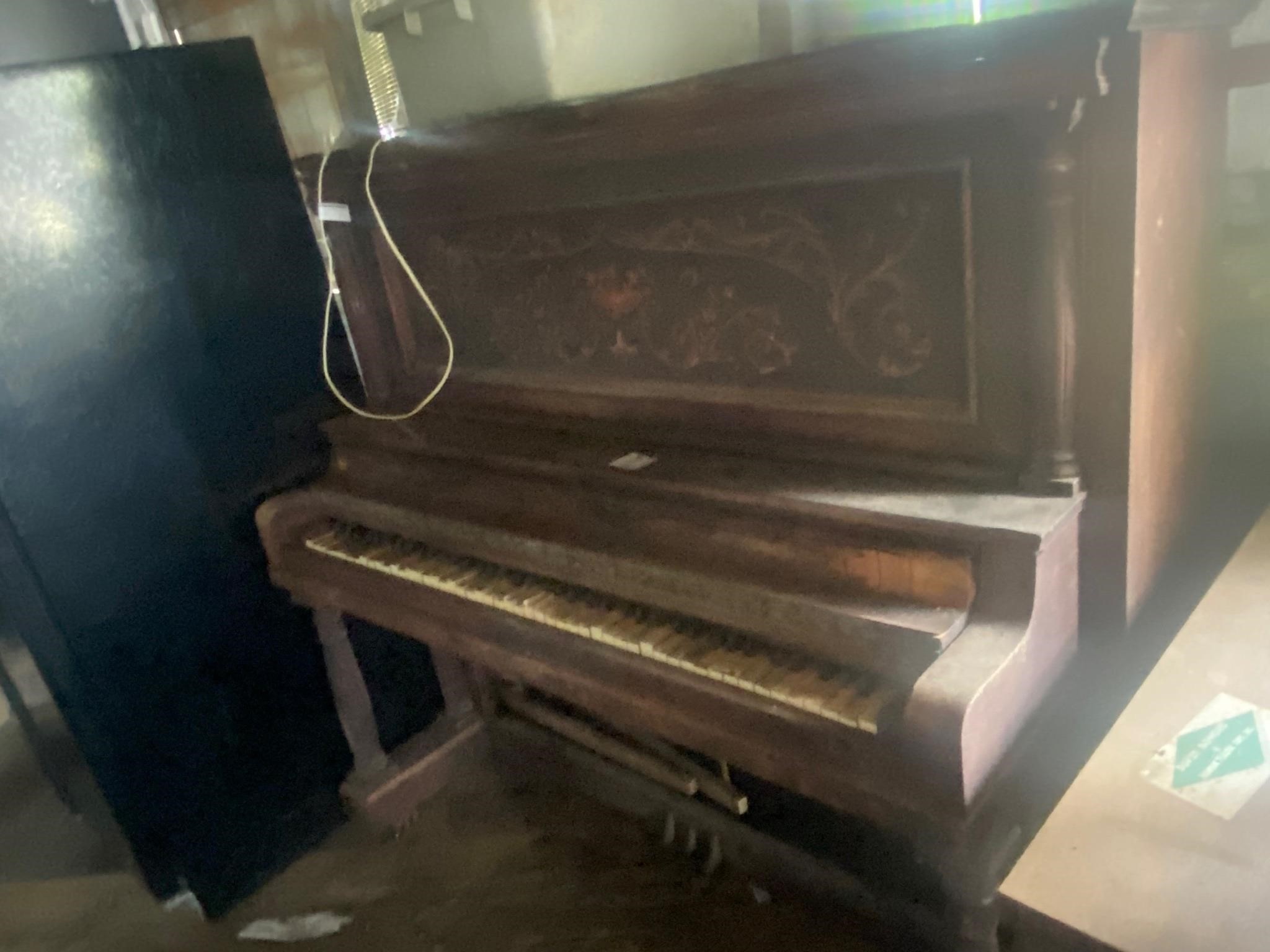 Antique Schulz upright piano 1920s or older?