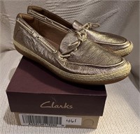 New- Clarks Lace Loafer