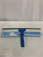 SQUEEGEE AND WASH SCRUBBER COMBO TOOL, 18.5 IN.