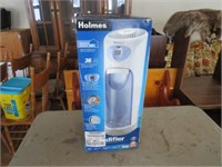 Holmes humidifier new in box