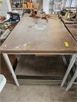 Wood Work Table w Metal Base ( No Vise)