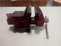 6" Vise with anvil
