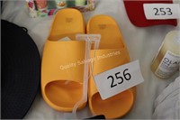 woman size 8 sandals