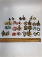 Assorted Vintage Earrings (15 Pairs)