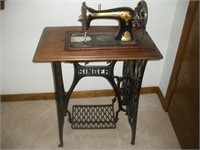 Vintage Singer Treadle Sewing Machine