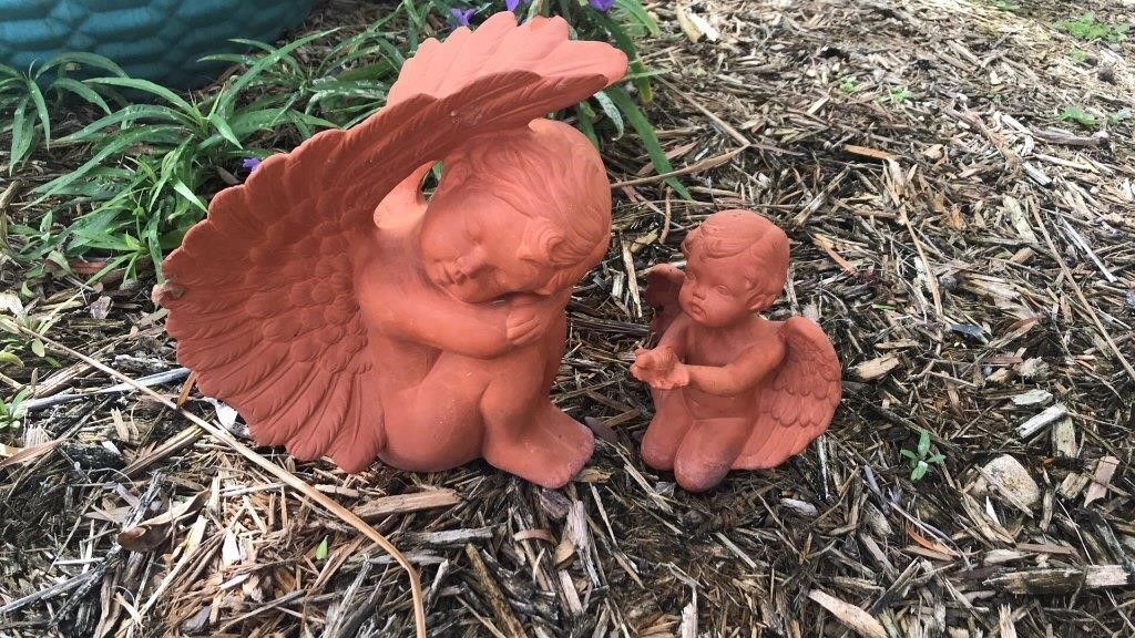 2 Terracotta Garden Angels