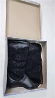 Inouk boots size 6 m
