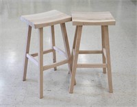 PAIR OF BROWN MAPLE BAR STOOLS