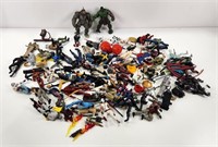 Large Assortment of Toy Figures, many Star Wars &