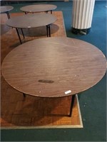 5' circumference X 29" H Round Table