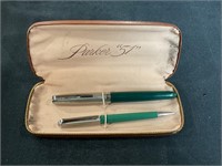 Vintage.Parker Pen & Pencil In Case