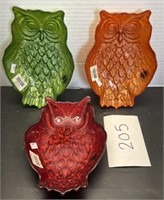 (3) glass decorative bowls; owl; trinket