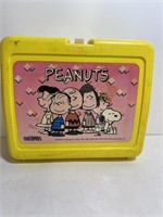 Vintage Yellow Peanuts lunchbox w thermos