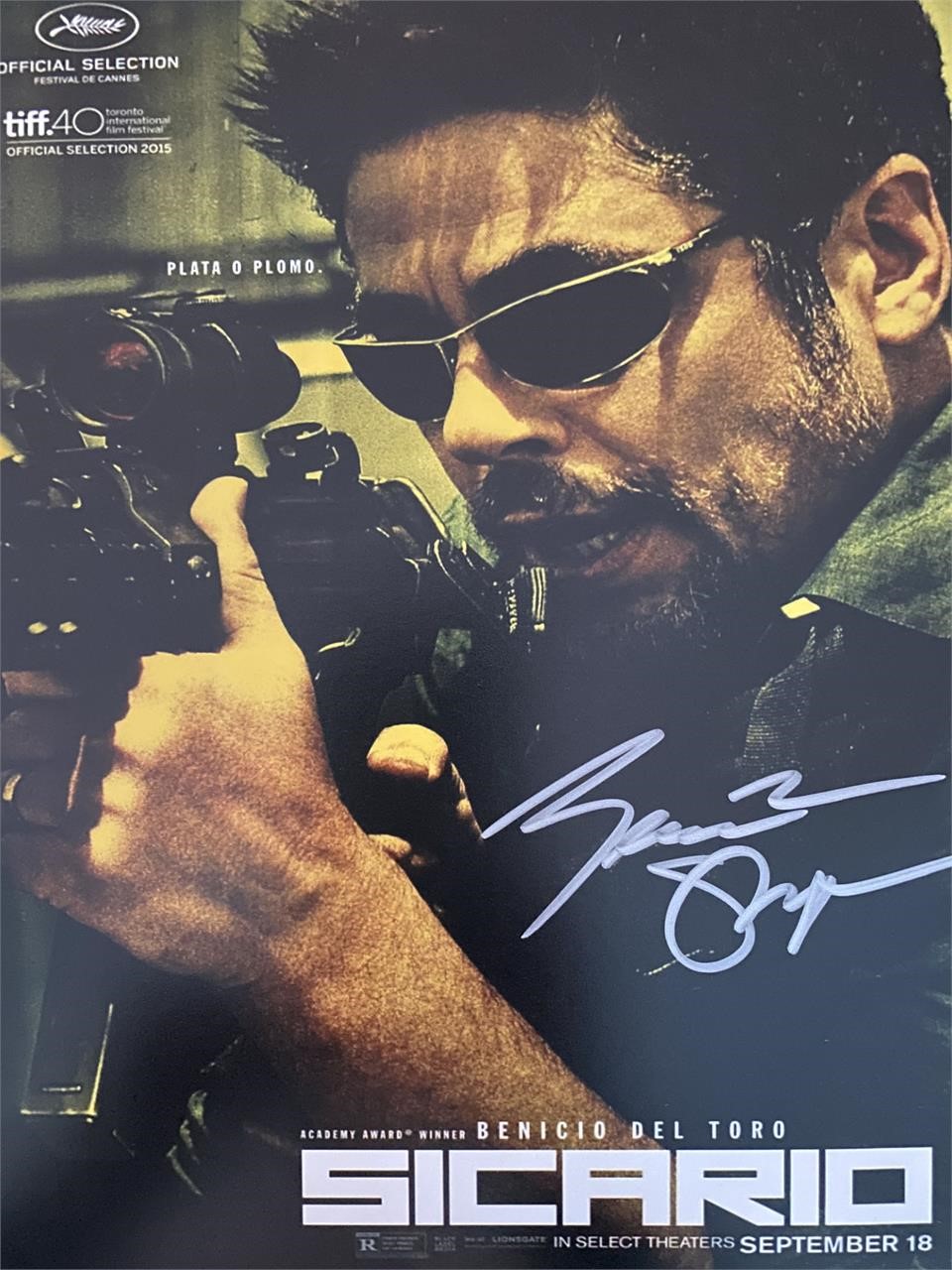 Sicario Benicio del Toro signed movie photo. GFA A