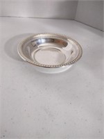 Sterling silver small bowl, 50g. Made by Wallace.