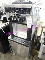 1X, WELLSPRING 2 FLAV + TWIST ICE CREAM MACHINE