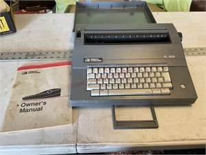 Smith Corona SL 500 electric typewriter with cord