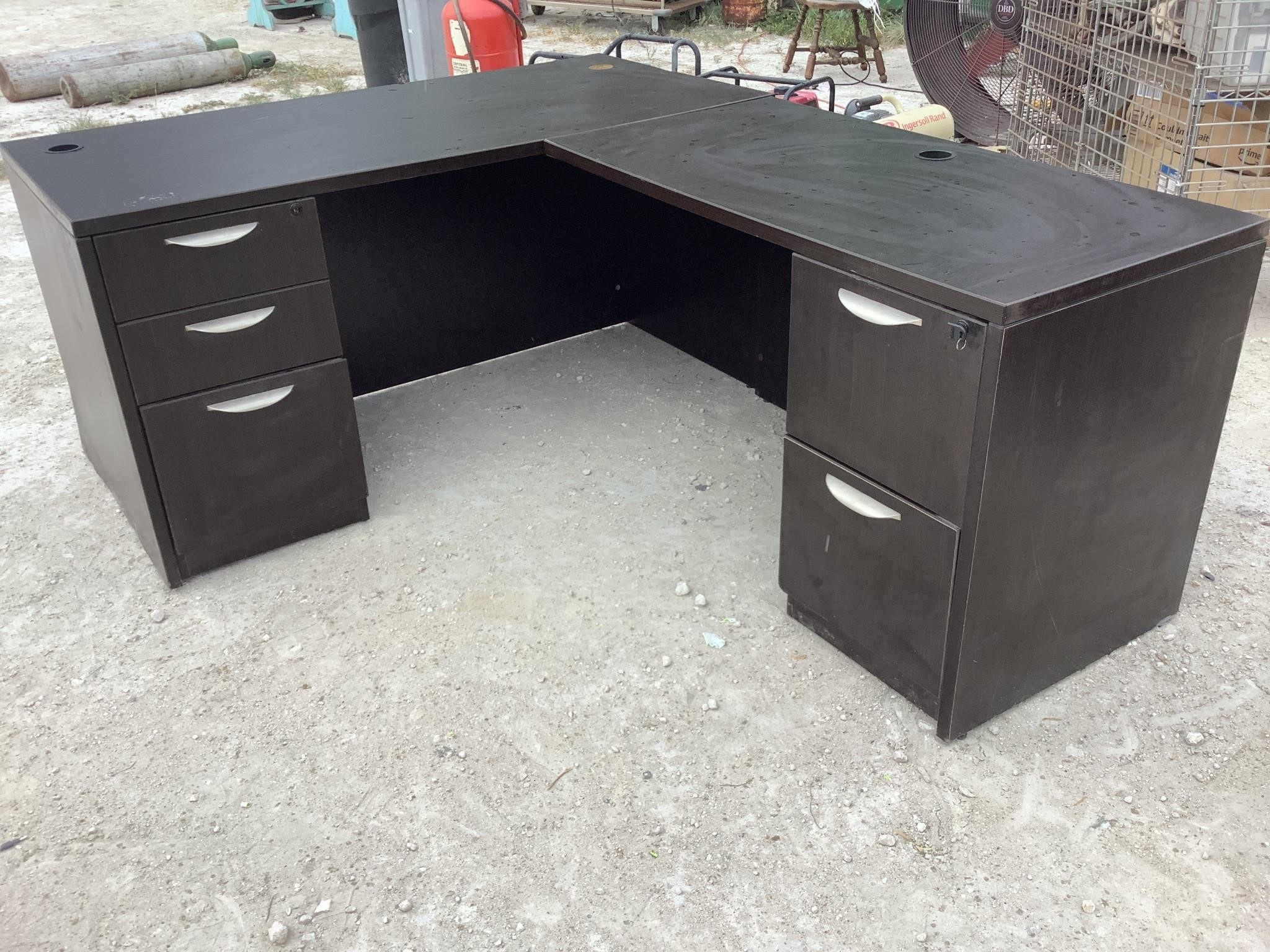 "L" SHAPED DESK