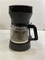 TOASTMASTER 5 CUP COFFEE MAKER IN ORIGINAL BOX