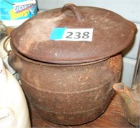 cast iron pot w/ lid