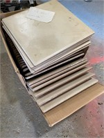 34 pcs- 10x10 ceramic tile