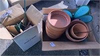 Garden items pots assorted 2boxes