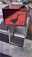 Blue goose produce crate, another, mats