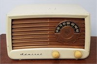 Admiral Model 6A23 Tube Radio 13.5"