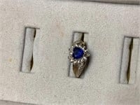 10K Gold Sapphire and Diamond Ring Weight 2.5