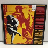 GUNS N' ROSES RECORD ALBUM USE YOUR ILLUSION