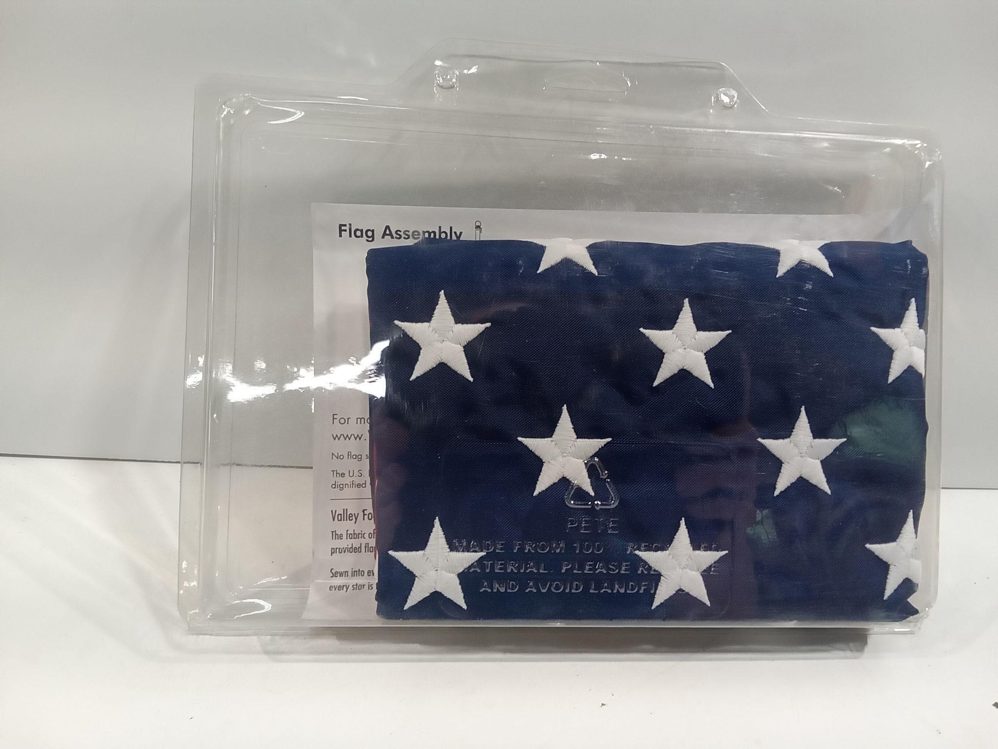 Valley Forge 2-1/2' x 4' Sewn Nylon US Flag