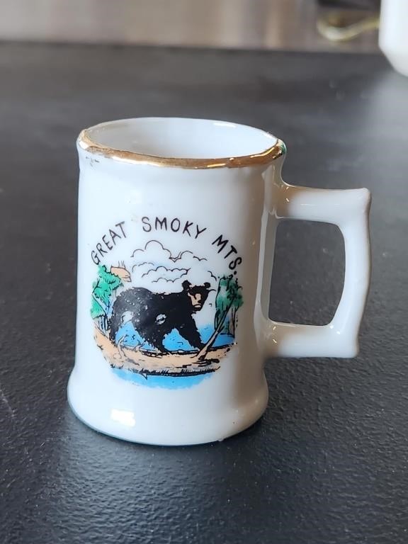 "Great Smoky MTS" Bear Shotglass