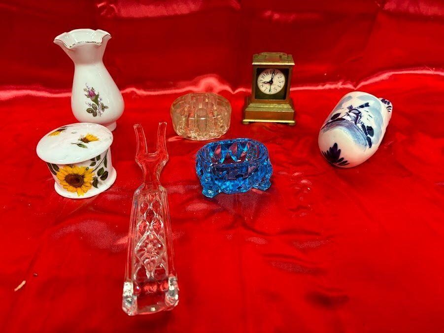 Misc glass decor lot