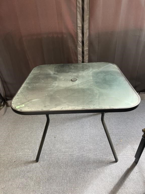 Glass and metal outdoor table 42 x 42 x 28.5" t