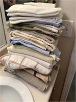 Lot of towels, hand towels and body towels